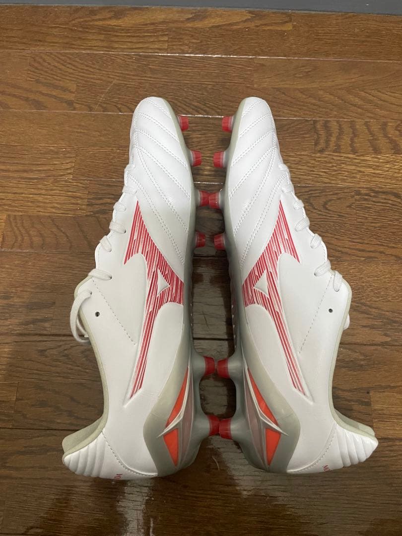 サッカースパイク モナルシーダNEO3 P1GA242260 28.0cm