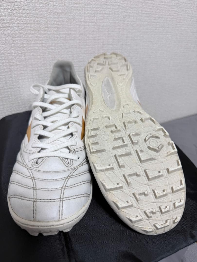 ミズノモレリアネオ2 TF 白赤黒 27.5cm