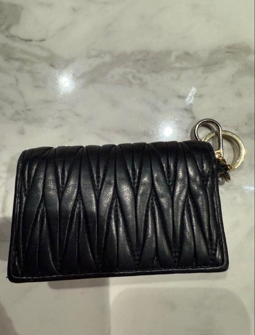 MIU MIU ブラック 名刺入れ キルティング