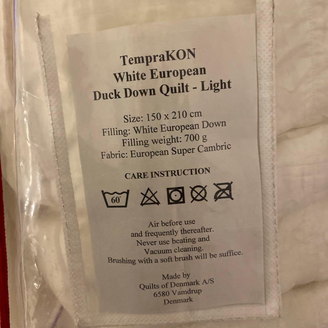 羽毛布団　定価280,000円＋税　2枚セット