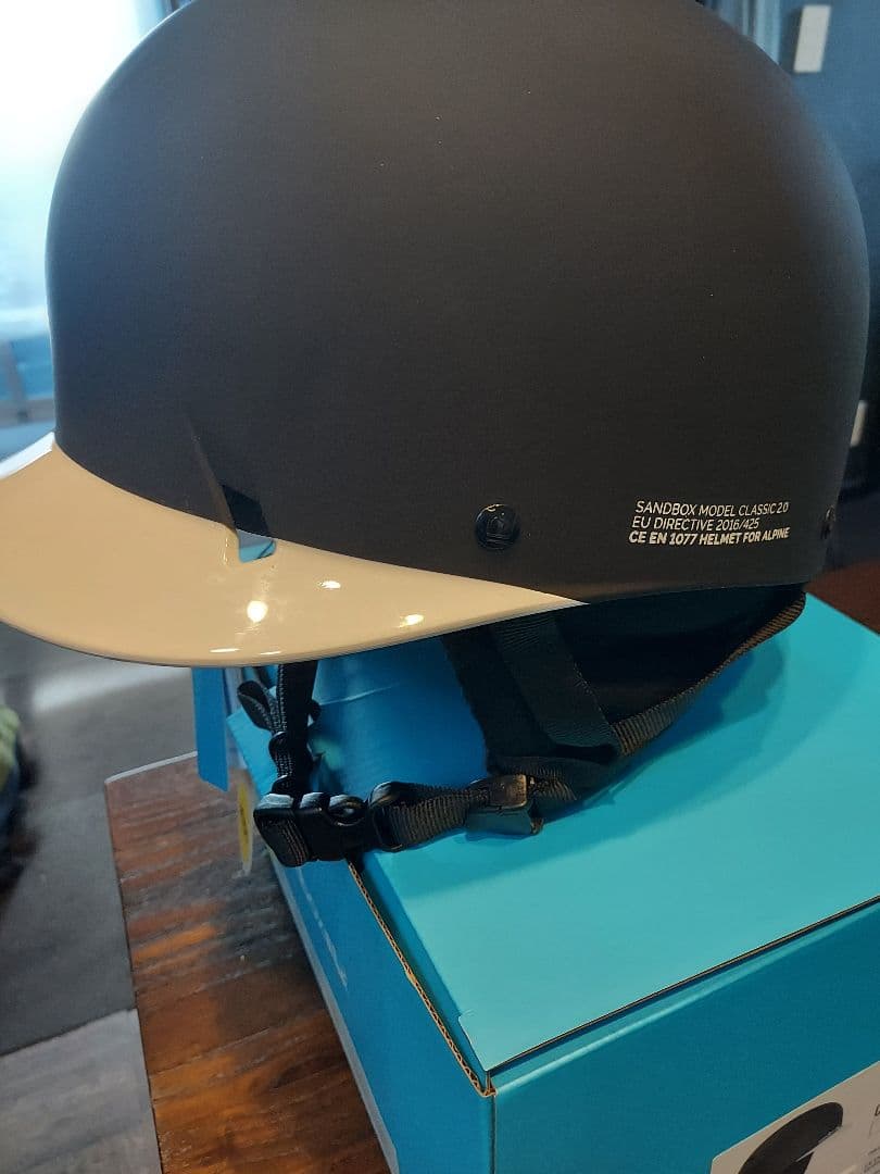 sandbox CLASSIC 20 ヘルメット MIPS　サイズML　新品