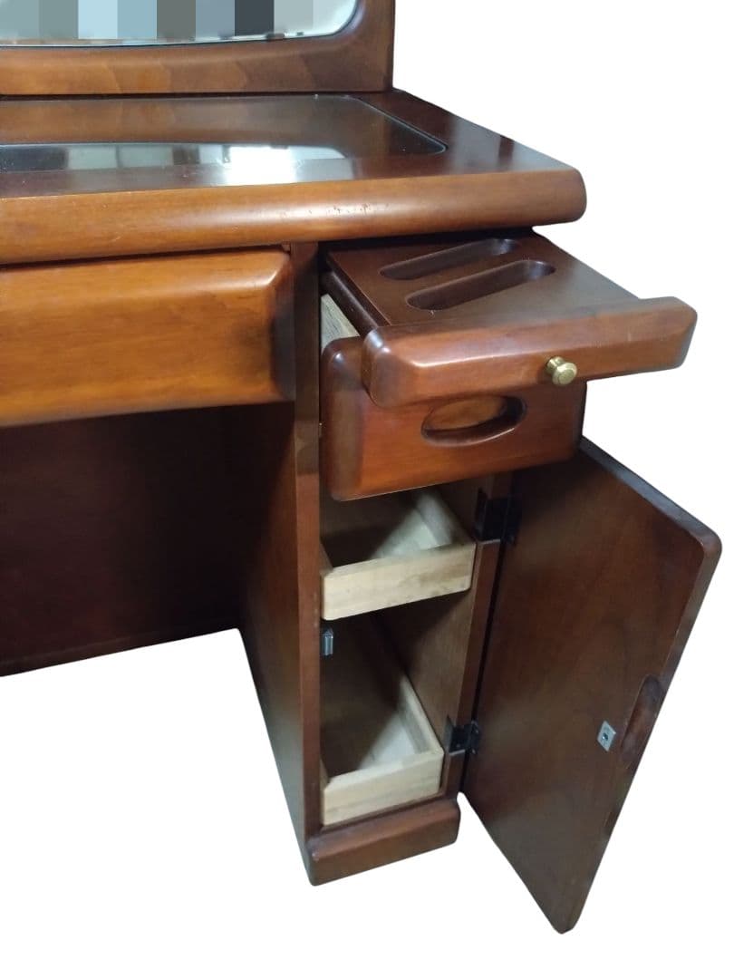 ブラウン木製ドレッサー・鏡台