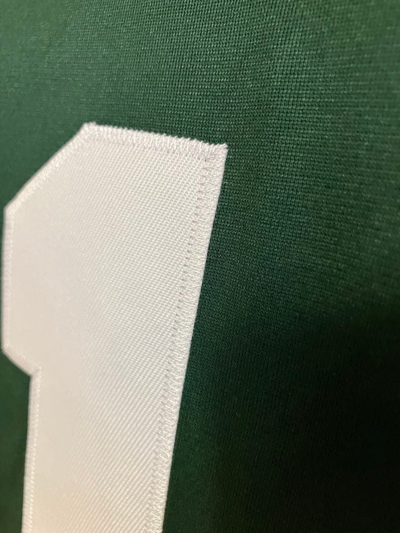 NFLパッカース　DE マイカ・パーソンズ選手　パッカース　ユニフォーム