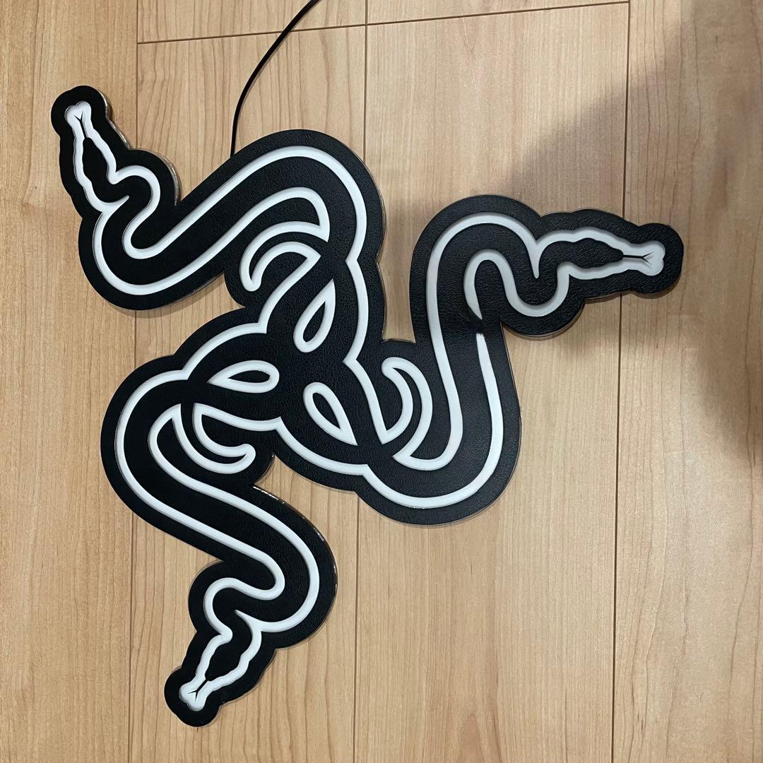 Razer ロゴ　LEDライト