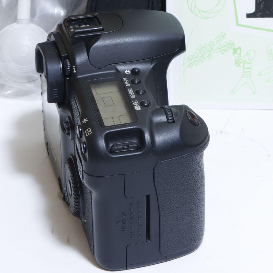 ☆スマホに送れる一眼レフ☆本格入門機!!⭐︎ キャノン EOS 30Dセット♫