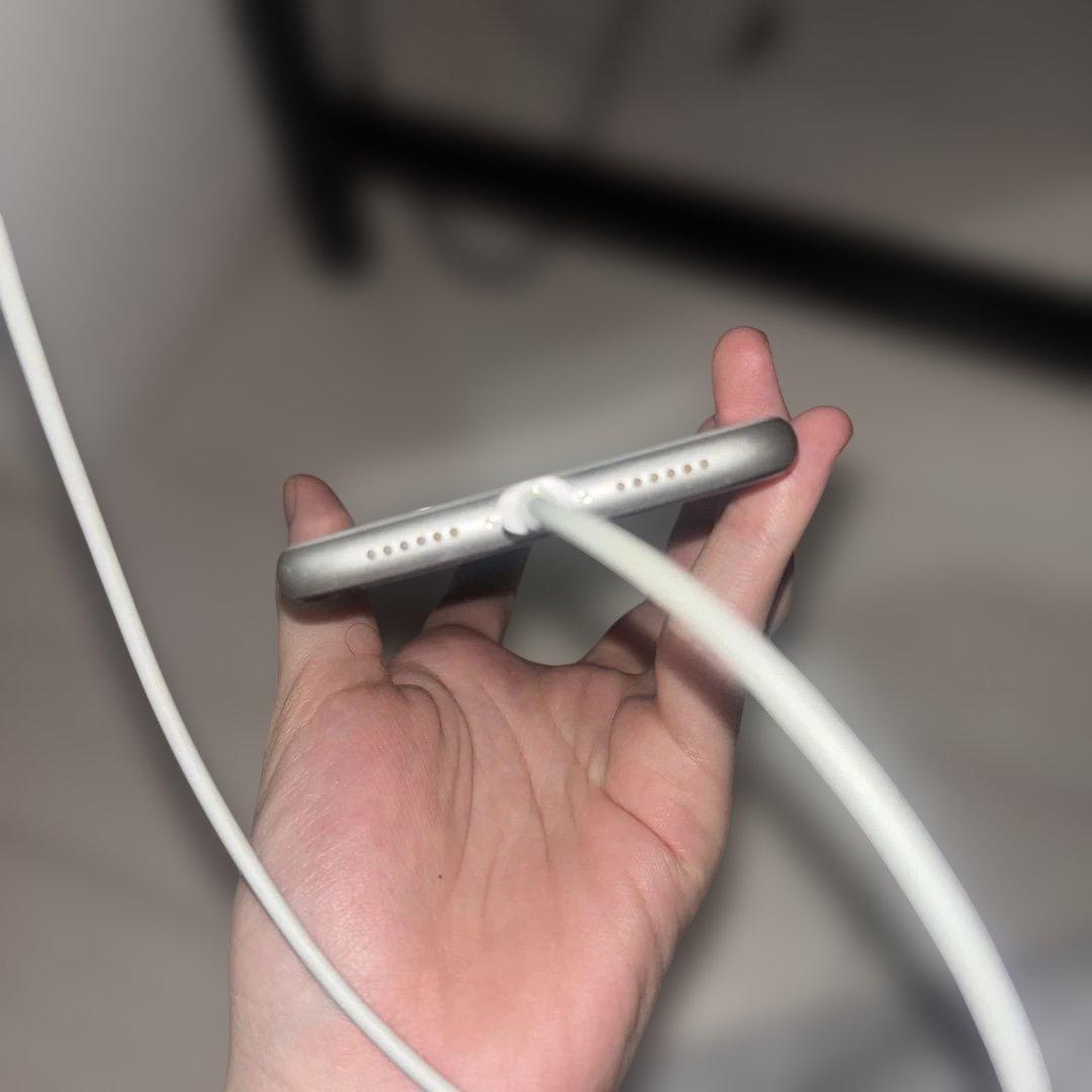 IPhone11 画面傷あり　64GB 71%バッテリー