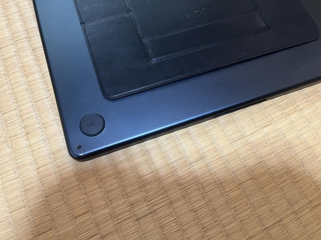 MacBook Air 2022 M2 8GB/512GB MOFTスタンド付