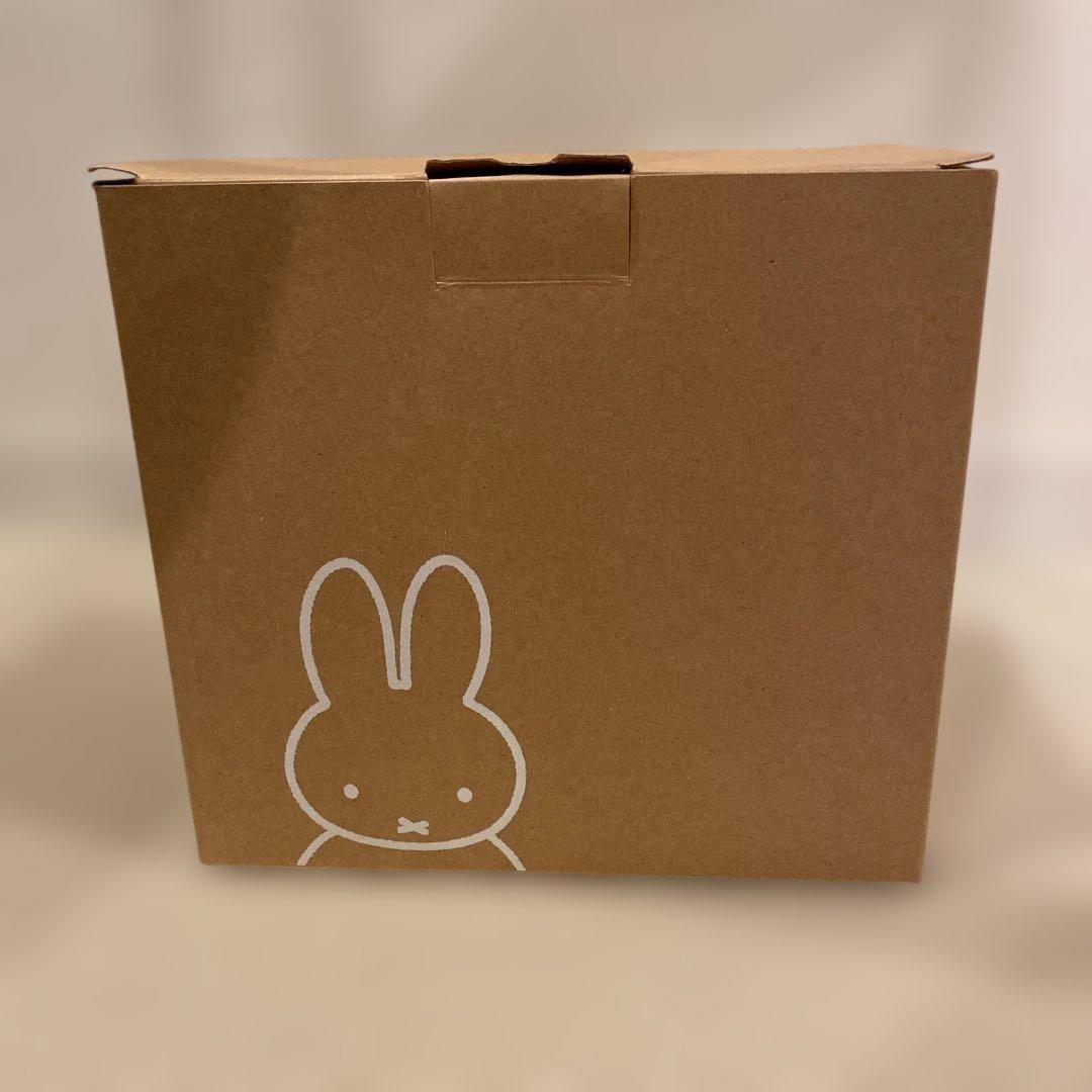 海外限定　陶器　置物　miffy ミッフィーとママのクルージングフィギュア