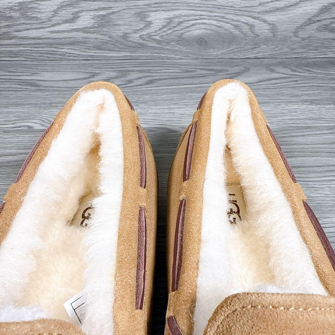 未使用級✨　アグ　ダコタ　モカシン　デッキシューズ　ムートンブーツ　箱付き