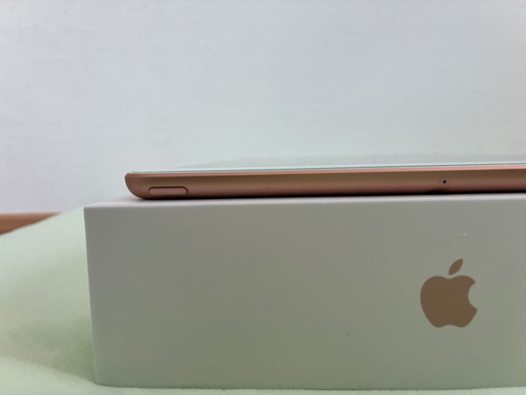 [値下げ250705] iPad 第7世代 32GB Wi-Fiモデル