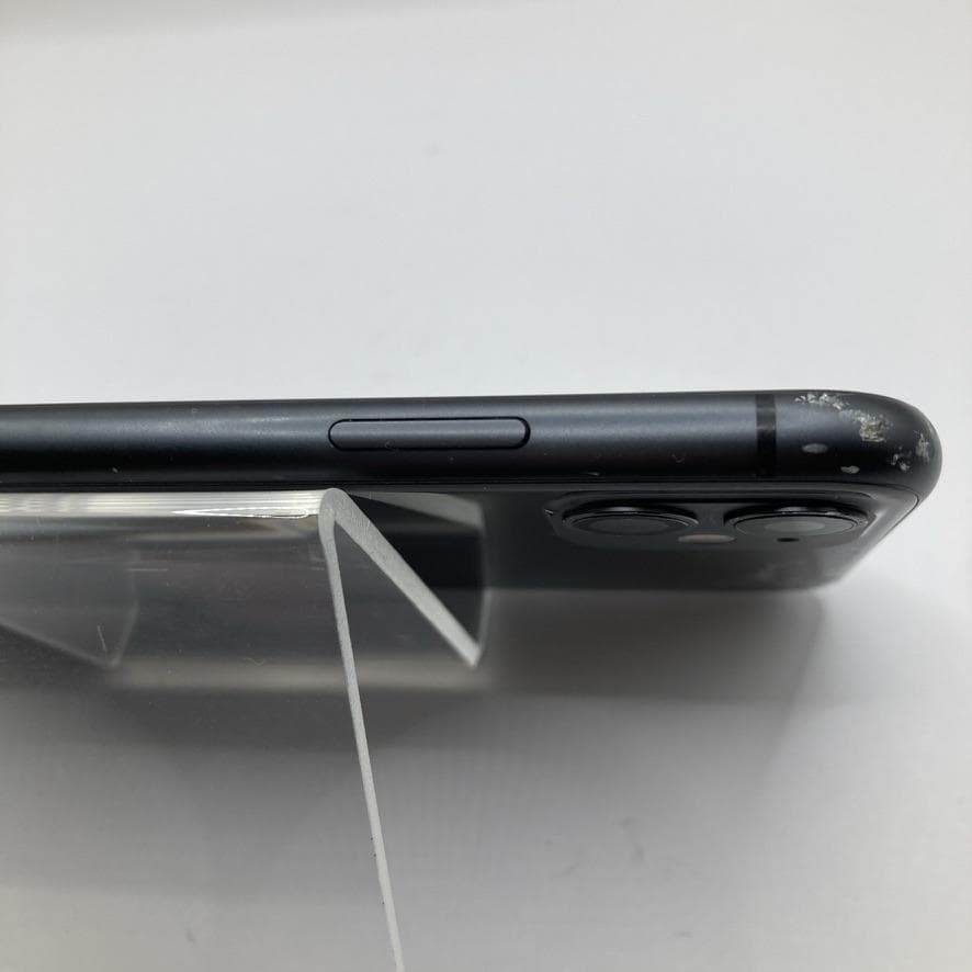 iPhone 11 64GB ブラック MWLT2J/A