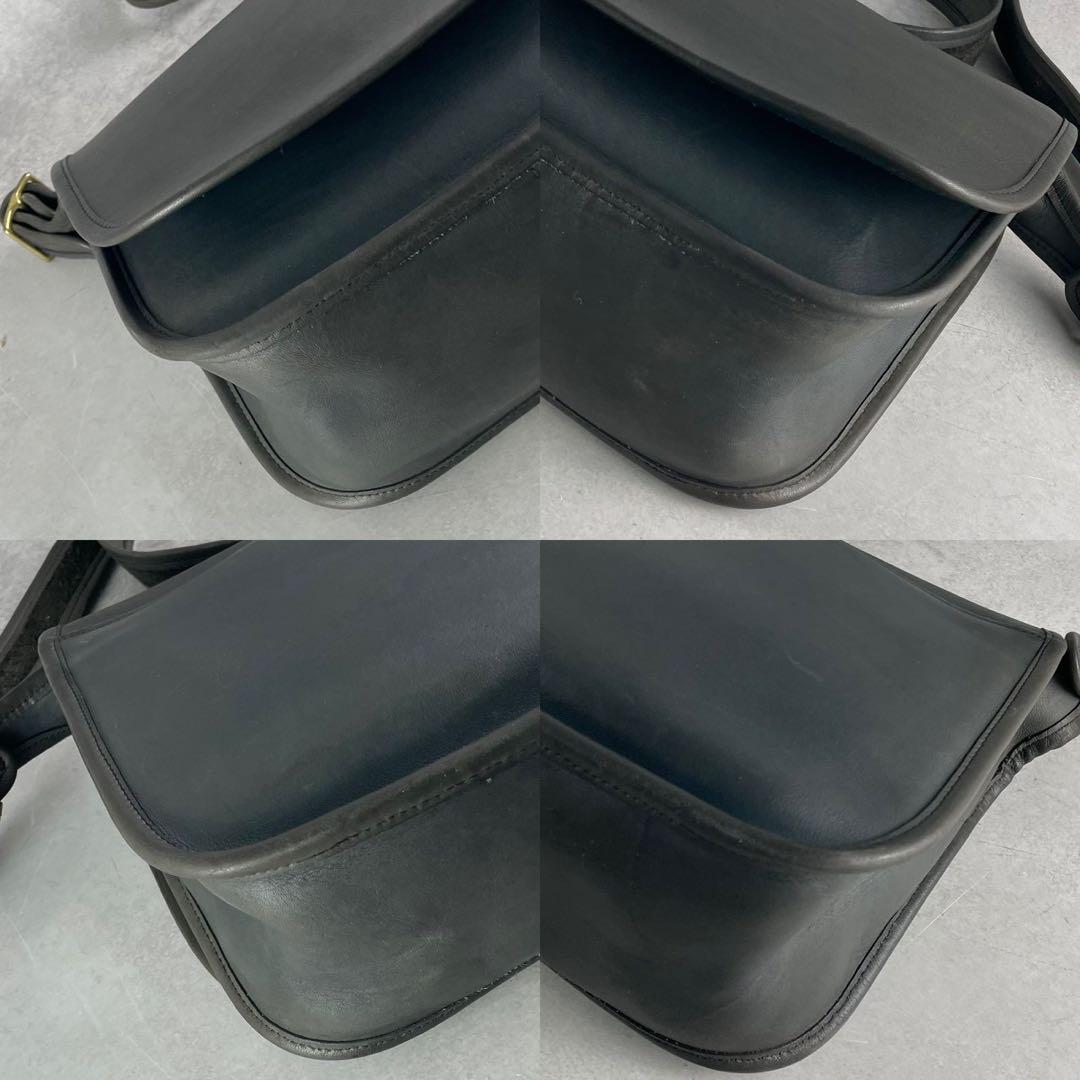 オールドコーチ　ショルダーバッグ　クロスボディ　フラップトップ　レザー　黒系