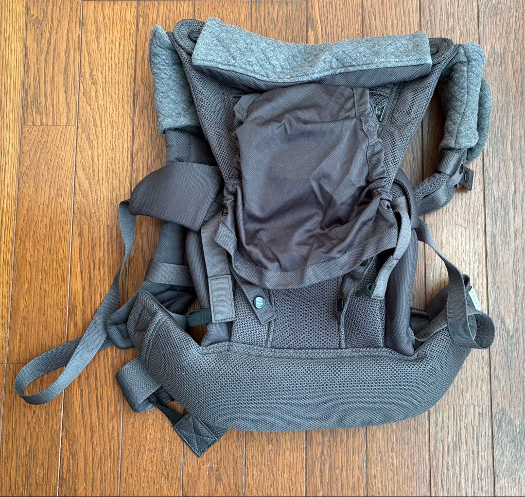 PULUA プルア　ベビーキャリア　抱っこ紐　チャコールグレー