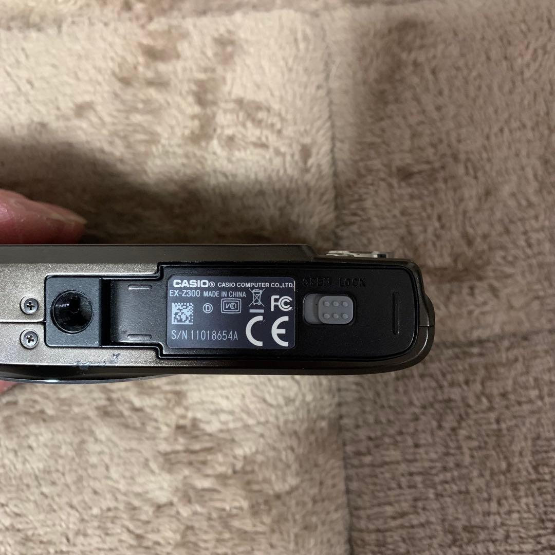 カシオ CASIO エクシリム EXILIM EX-Z300 本体のみ