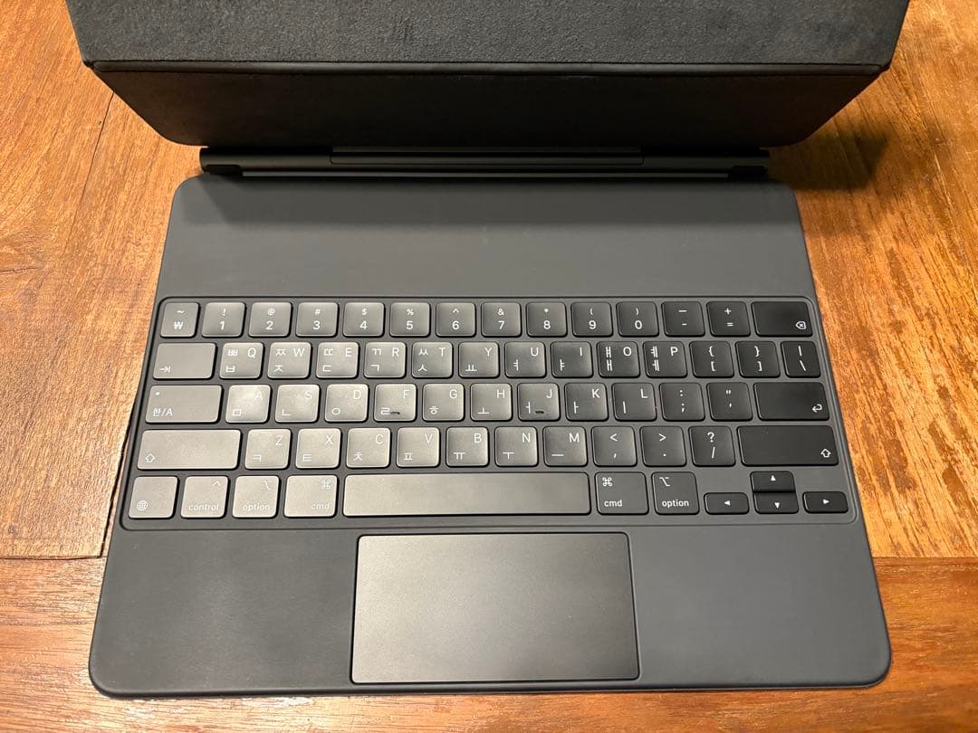 12.9インチiPad Pro（第4世代）用Magic Keyboard 韓国語