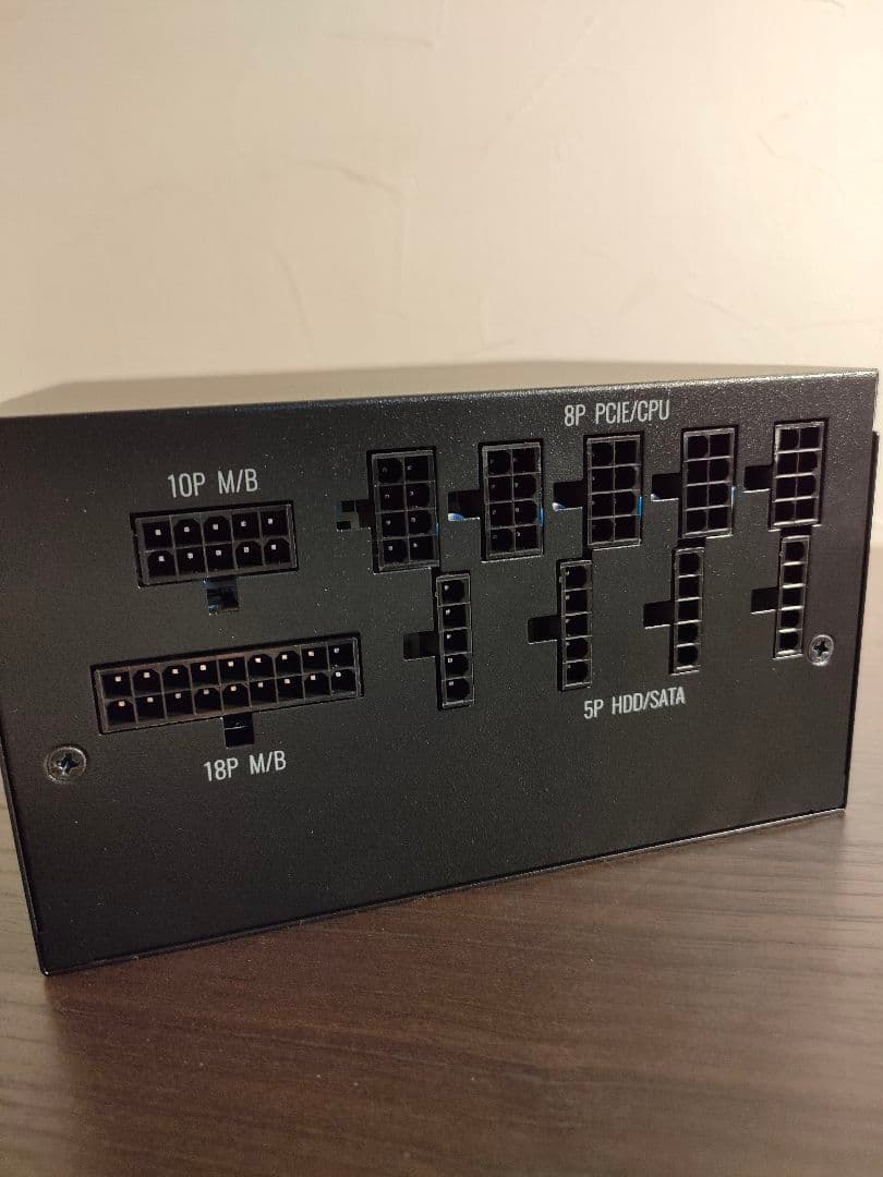 PC用電源 クーラーマスター V850GOLD フルモジュラー