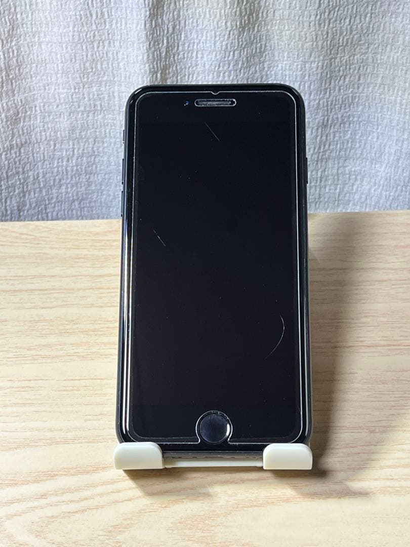 ♫ 良品 iPhone SE (第2世代) 128GB ブラック SIMフリー