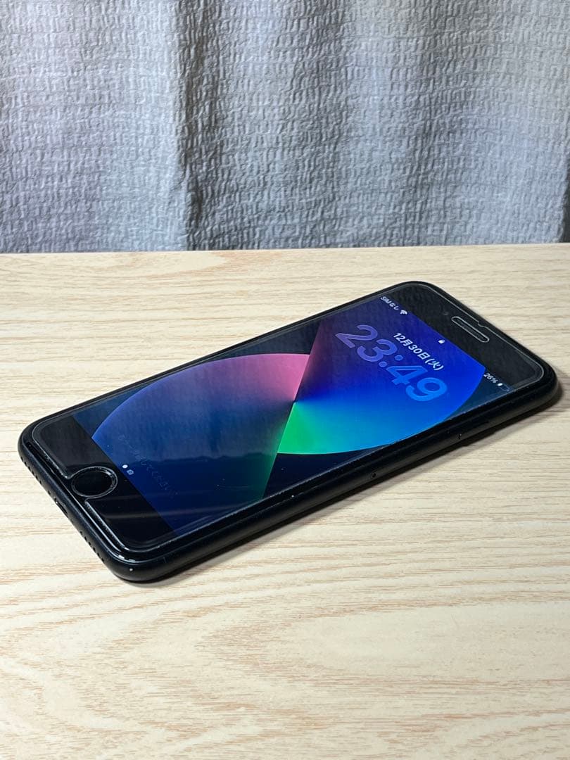 ♫ 良品 iPhone SE (第2世代) 128GB ブラック SIMフリー