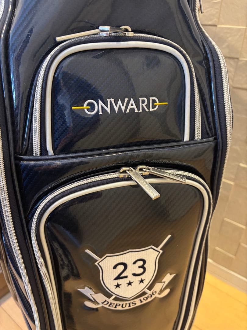 23区　ONWARD キャディバッグ(ヘッドカバー3点付き)