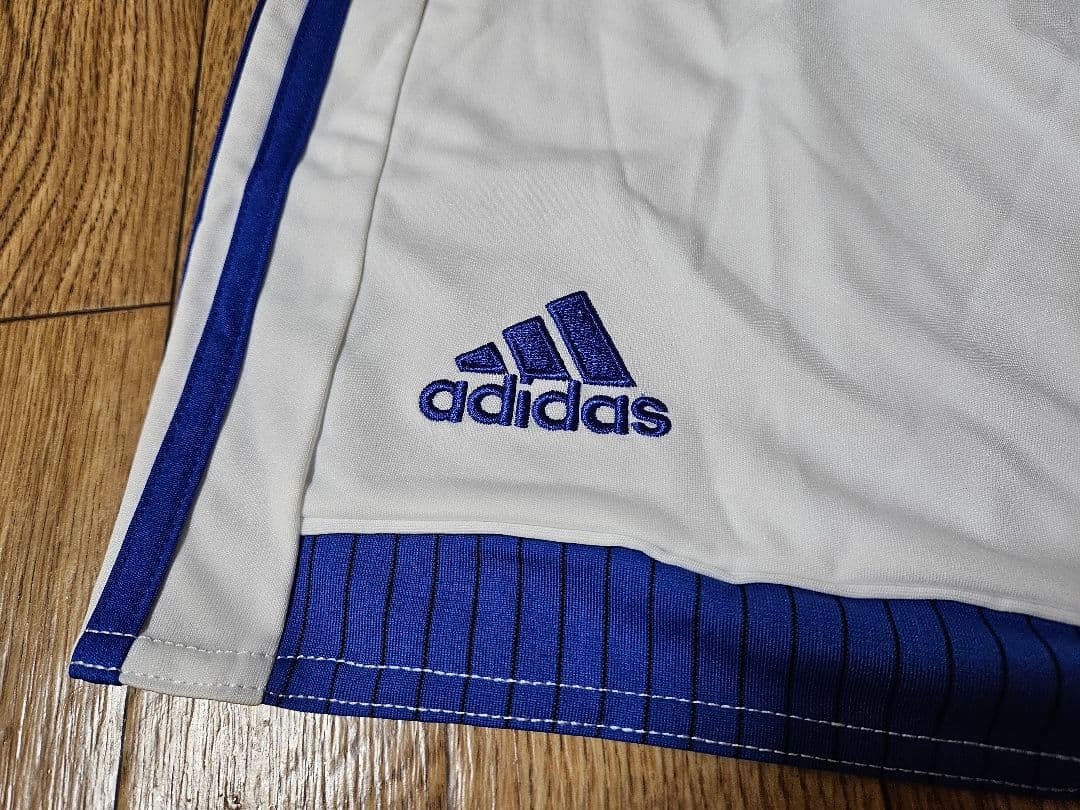 内田篤人　シャルケ　ユニホーム　サイン入り