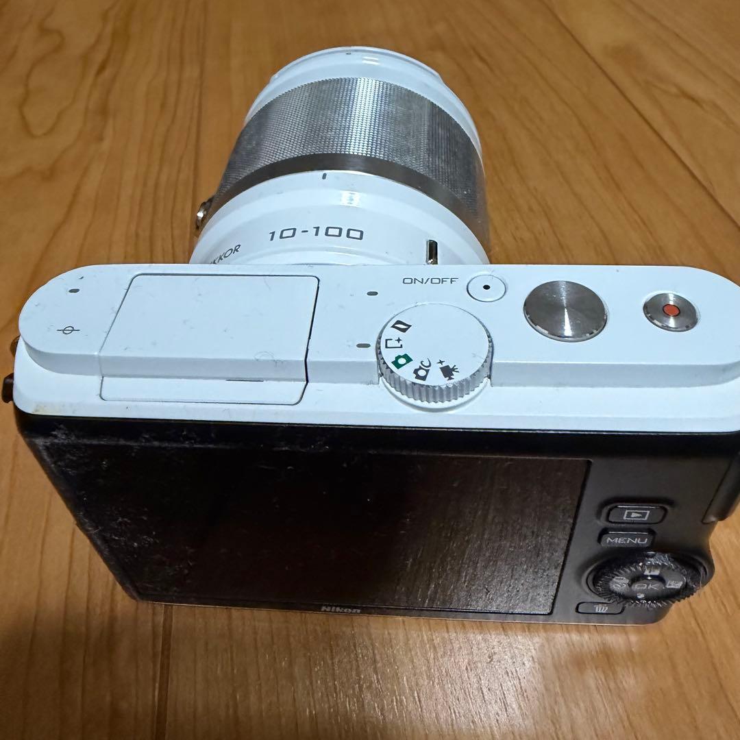 Nikon 1 J3 ホワイト ミラーレスカメラ　ジャンク