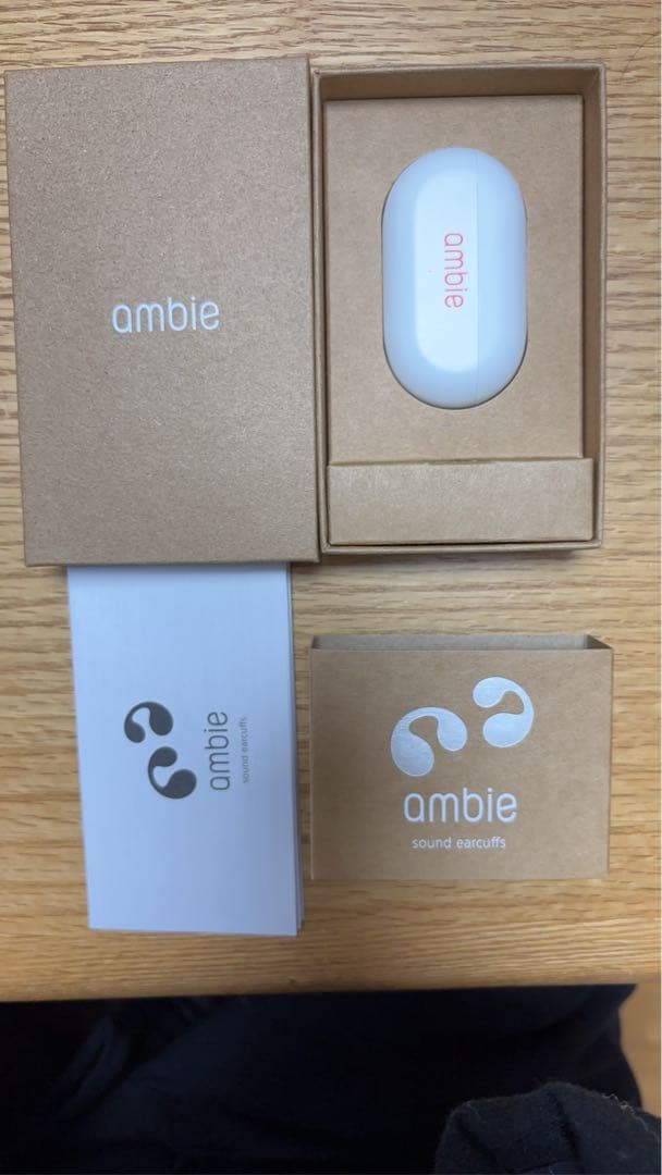 【美品】ambie AM-TW01 コーラル レッド イヤホン