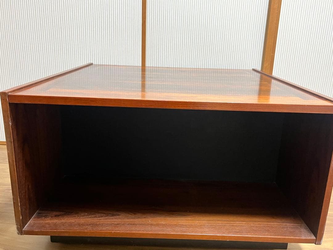 ローズウッド製キャビネット