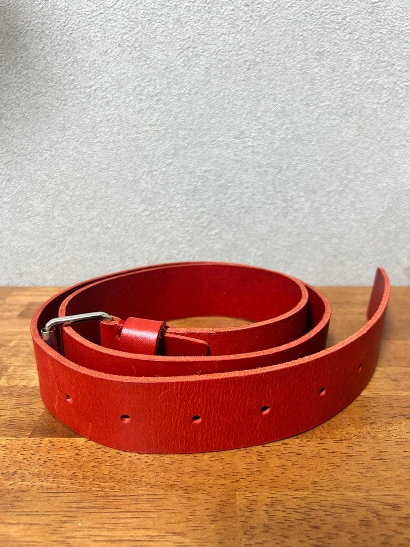 ダニエラグレジス　DANIELA GREGIS レザーベルト　赤