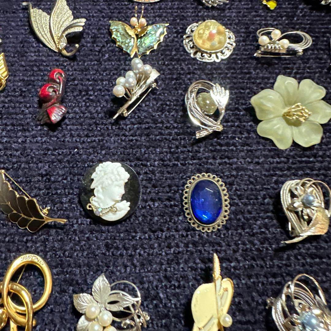 【vintage】ブローチセット 多様なデザイン　130点以上