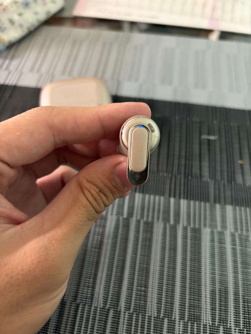 JBL TOUR Pro3 シャンパンゴールド ぴろしき