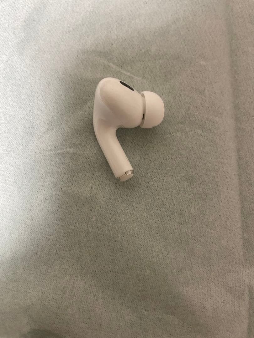 AirPods pro2ケース＋左耳