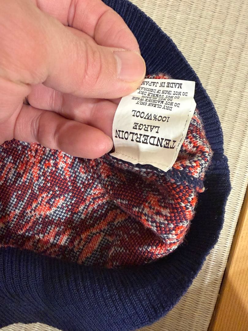 赤と青の葉柄 100%ウール Lサイズ セーター