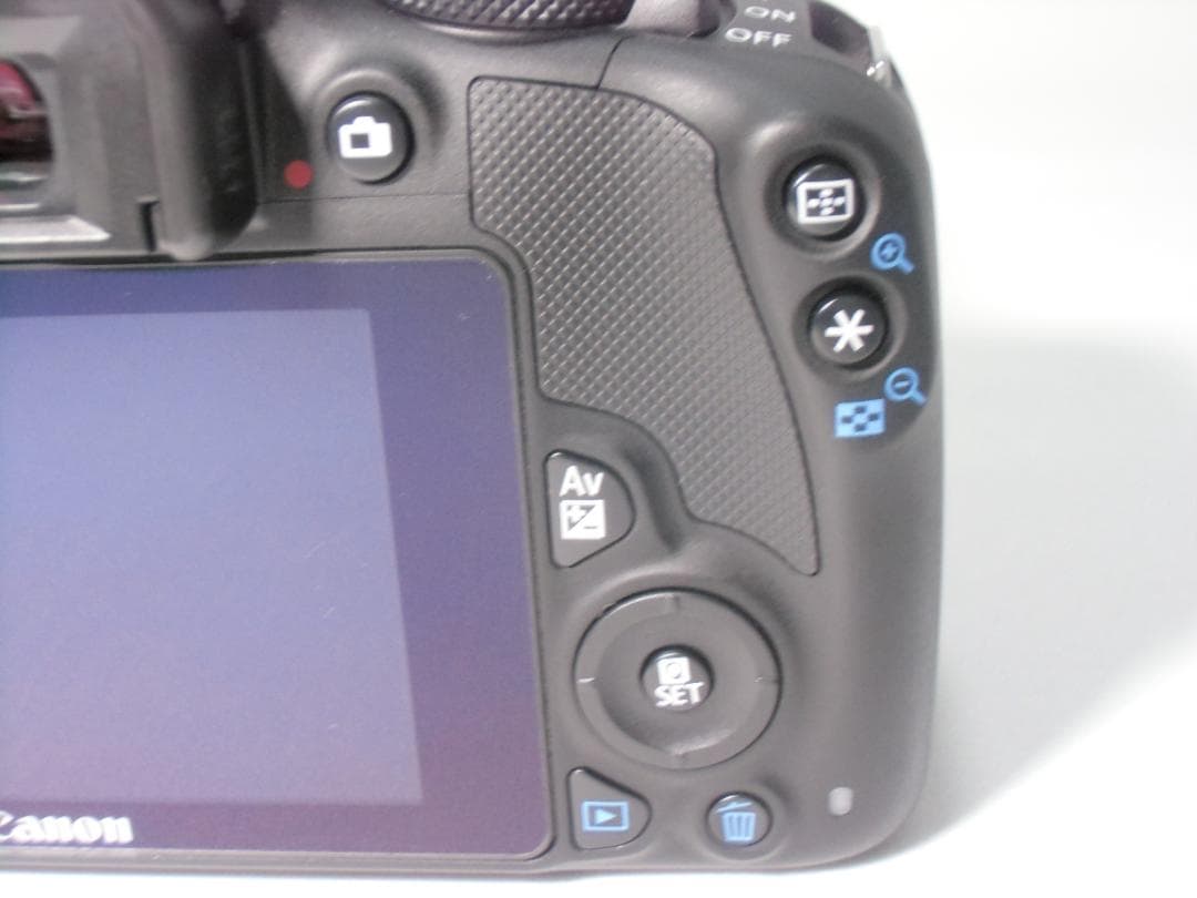 Canon EOS Kiss X7 レンズ付き　B034