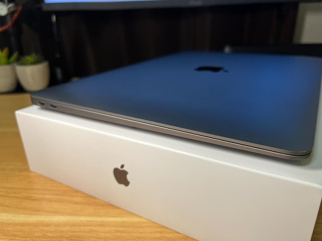 MacBook Air M1 16GB/1TB スペースグレー