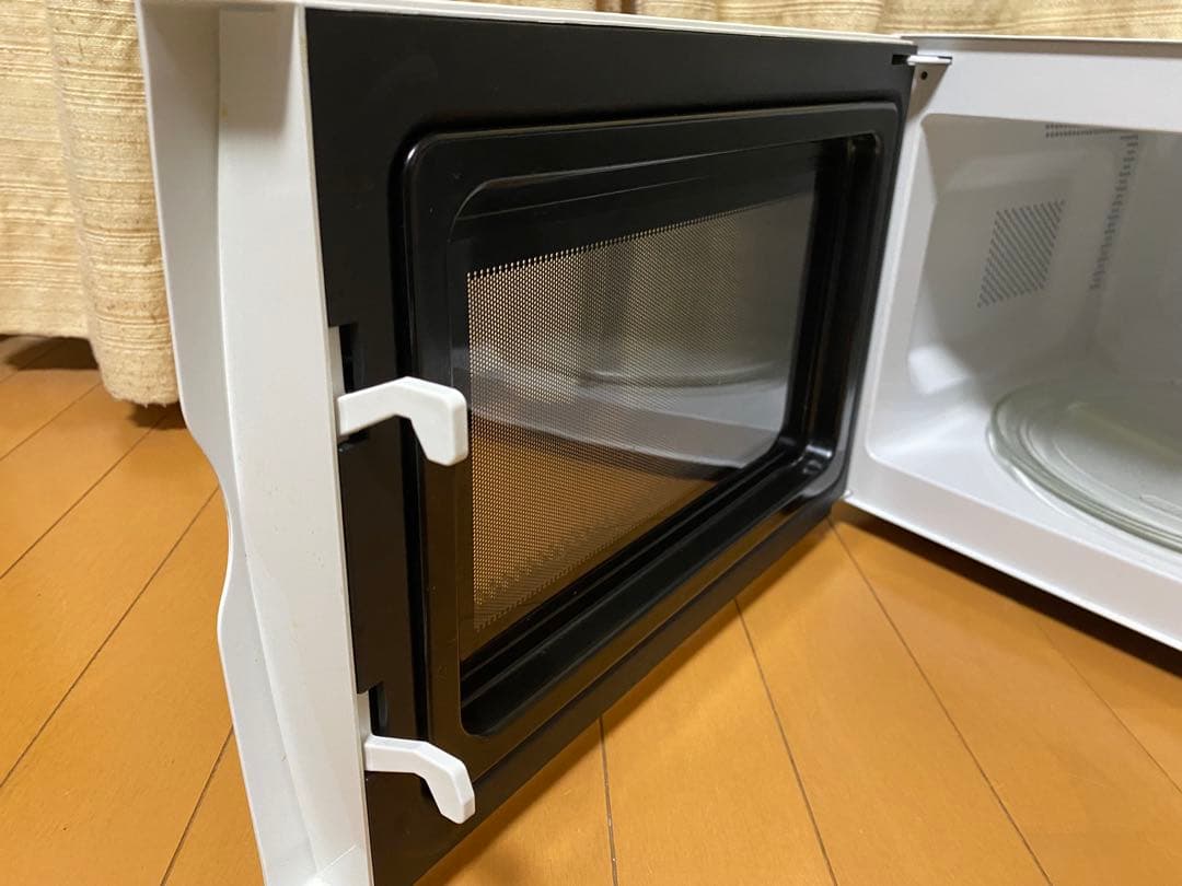 極美品　SHARP 電子レンジ RE-T3 W5 50Hz（東日本専用）