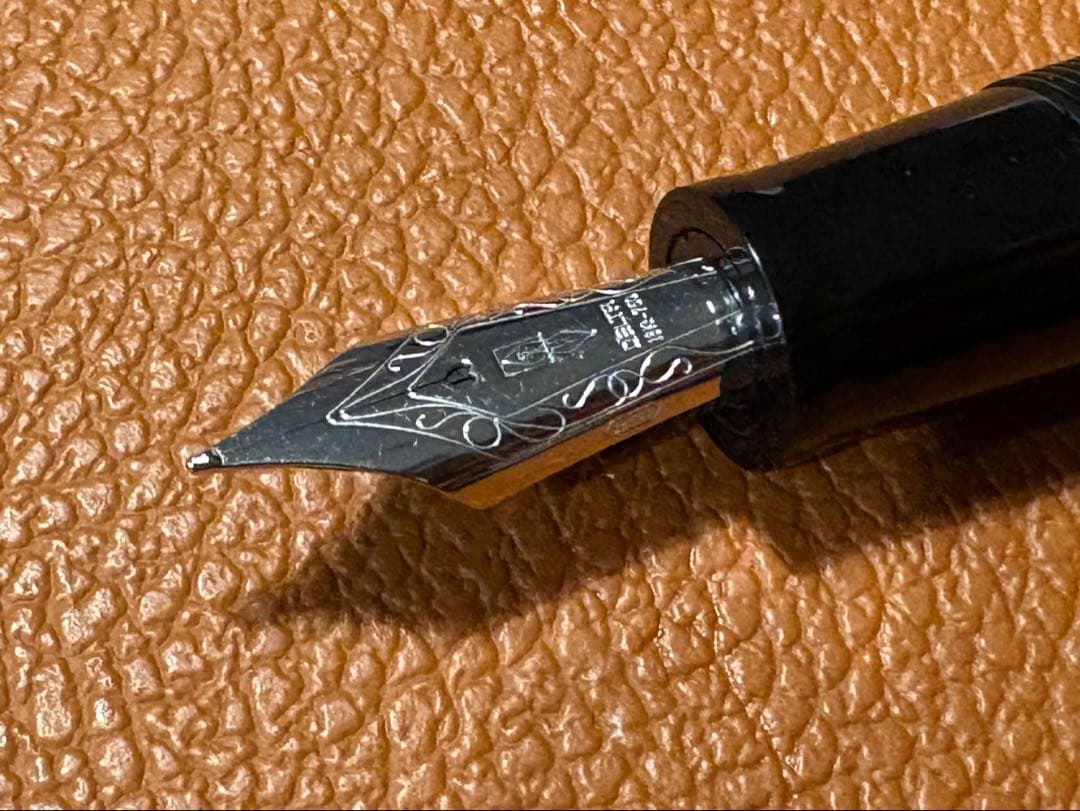 j*a様 【美品】DELTA DOLCEVITA 万年筆