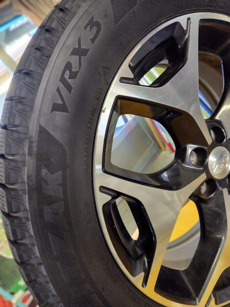 スバル★スタットレス BLIZZAK VRX3 タイヤセット 215/65R16
