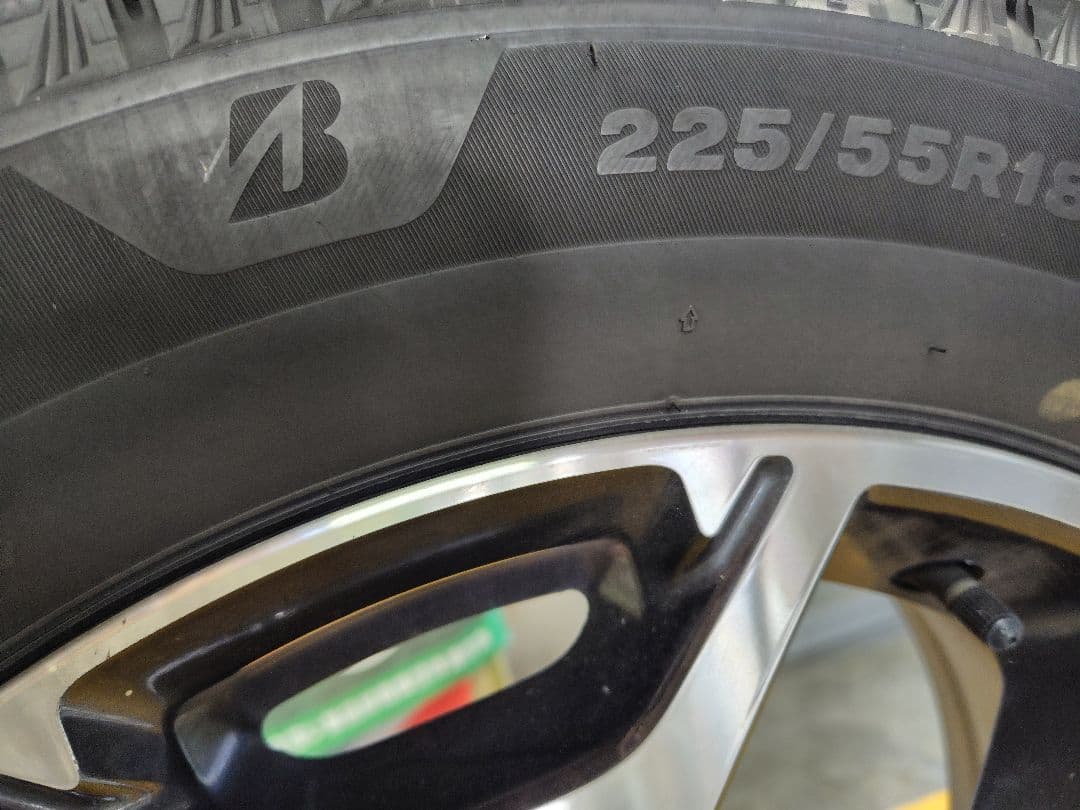 スバル★スタットレス BLIZZAK VRX3 タイヤセット 215/65R16