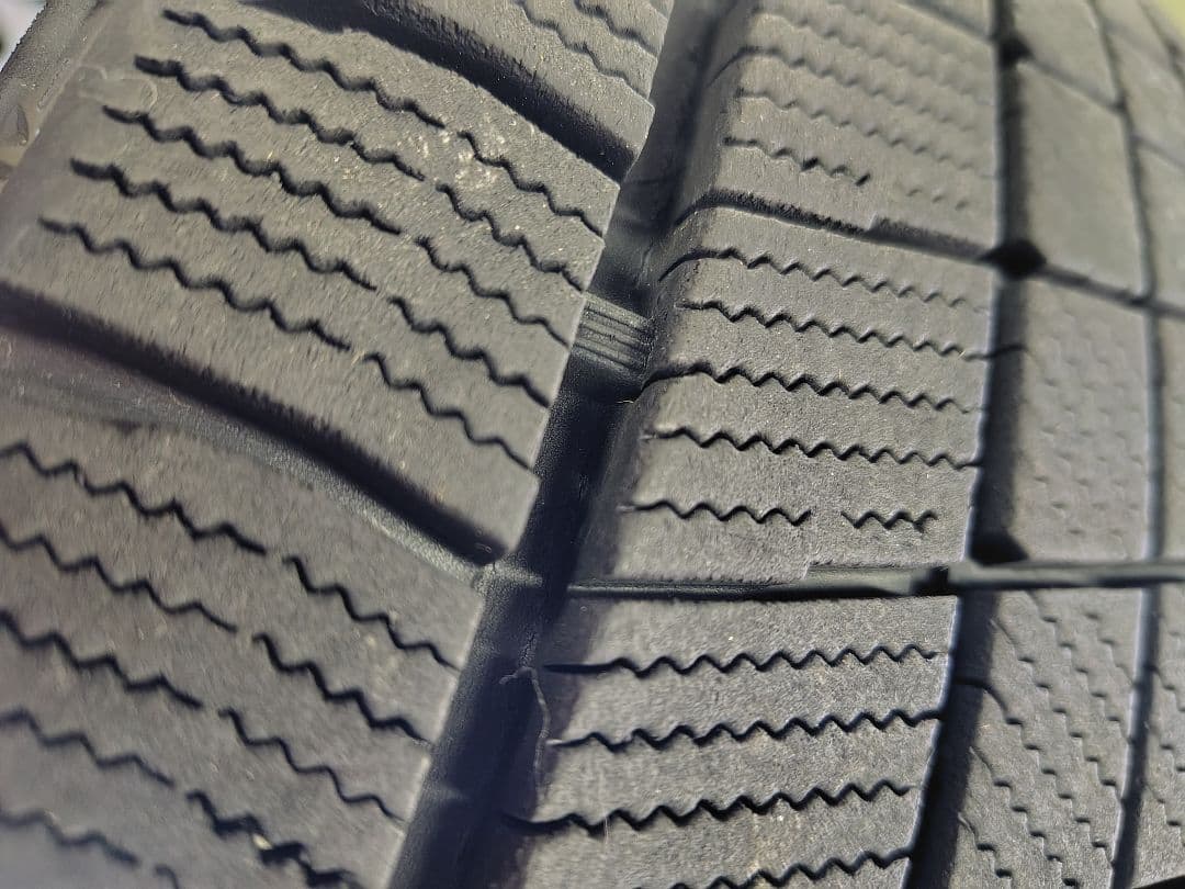 スバル★スタットレス BLIZZAK VRX3 タイヤセット 215/65R16