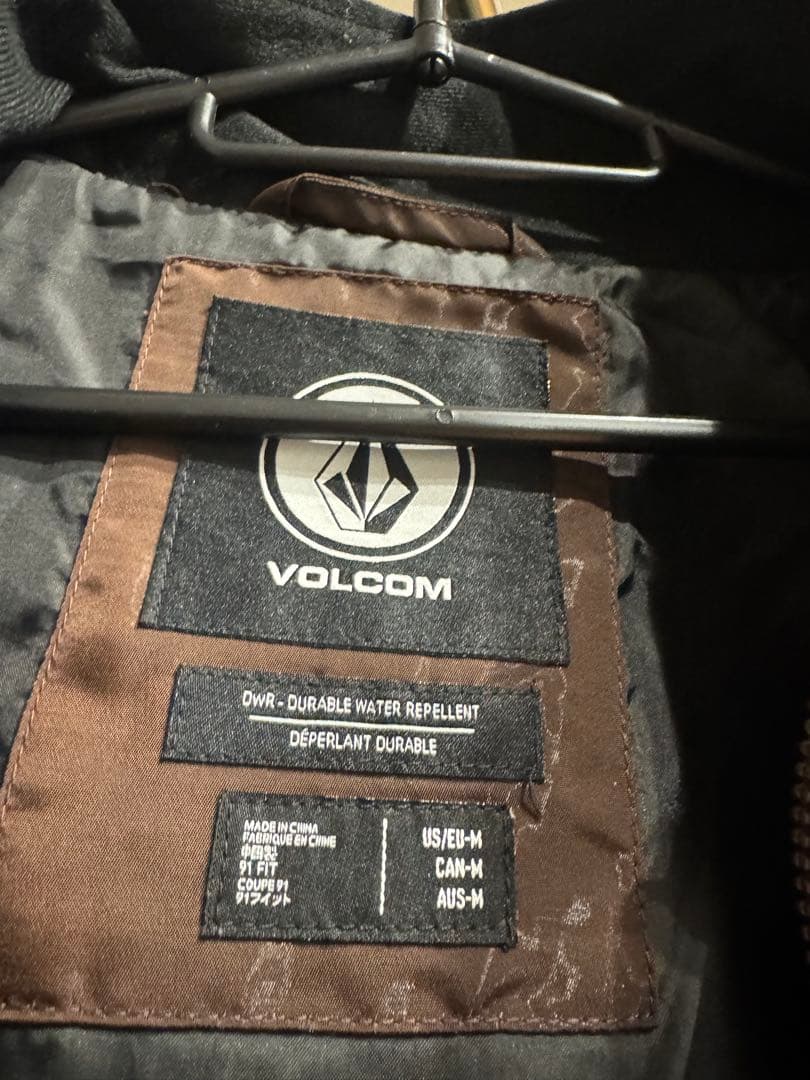 VOLCOM dustboxコラボ ナイロンジャケット