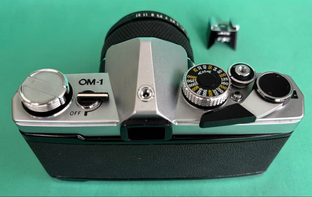 ★ OLYMPUS OM-1 (使用説明書付)+ ★ 標準レンズ 50mm