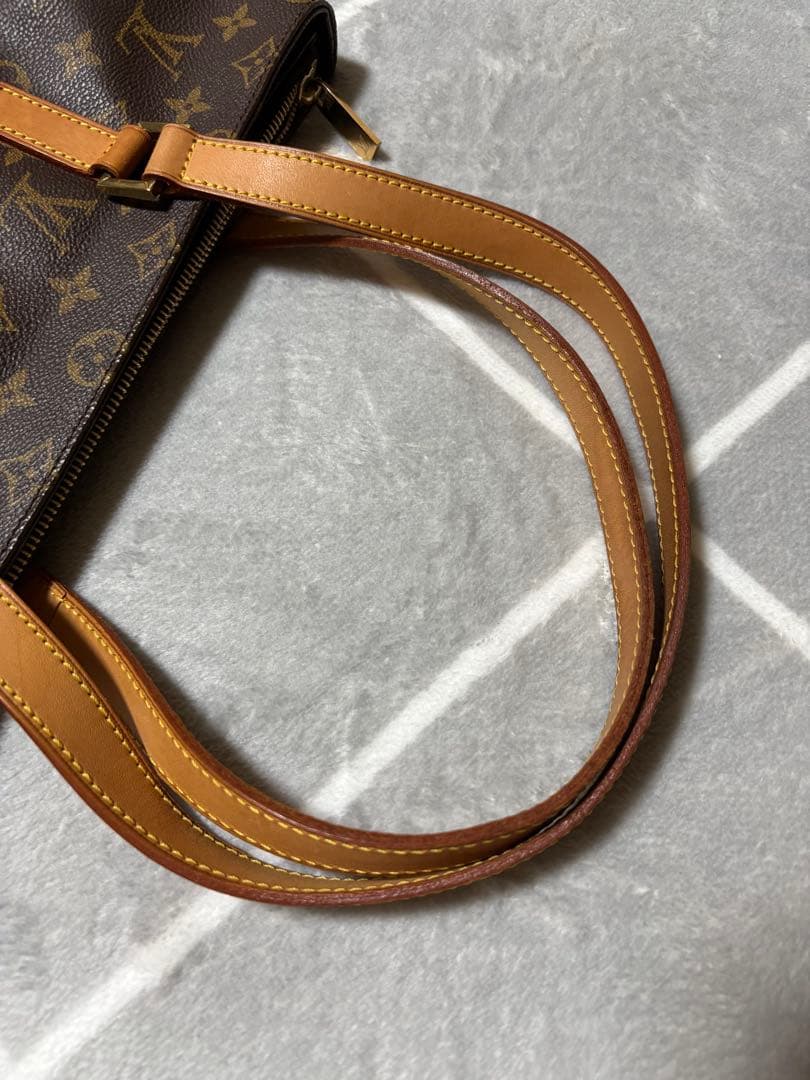 ルイヴィトン　ショルダーバック（レア・中古美品）ガバピアノ