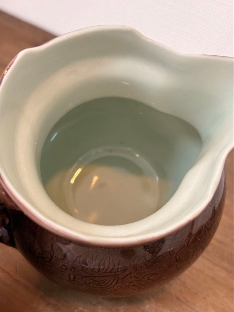 明時代　紫釉龍文僧帽壷　大明成化年製