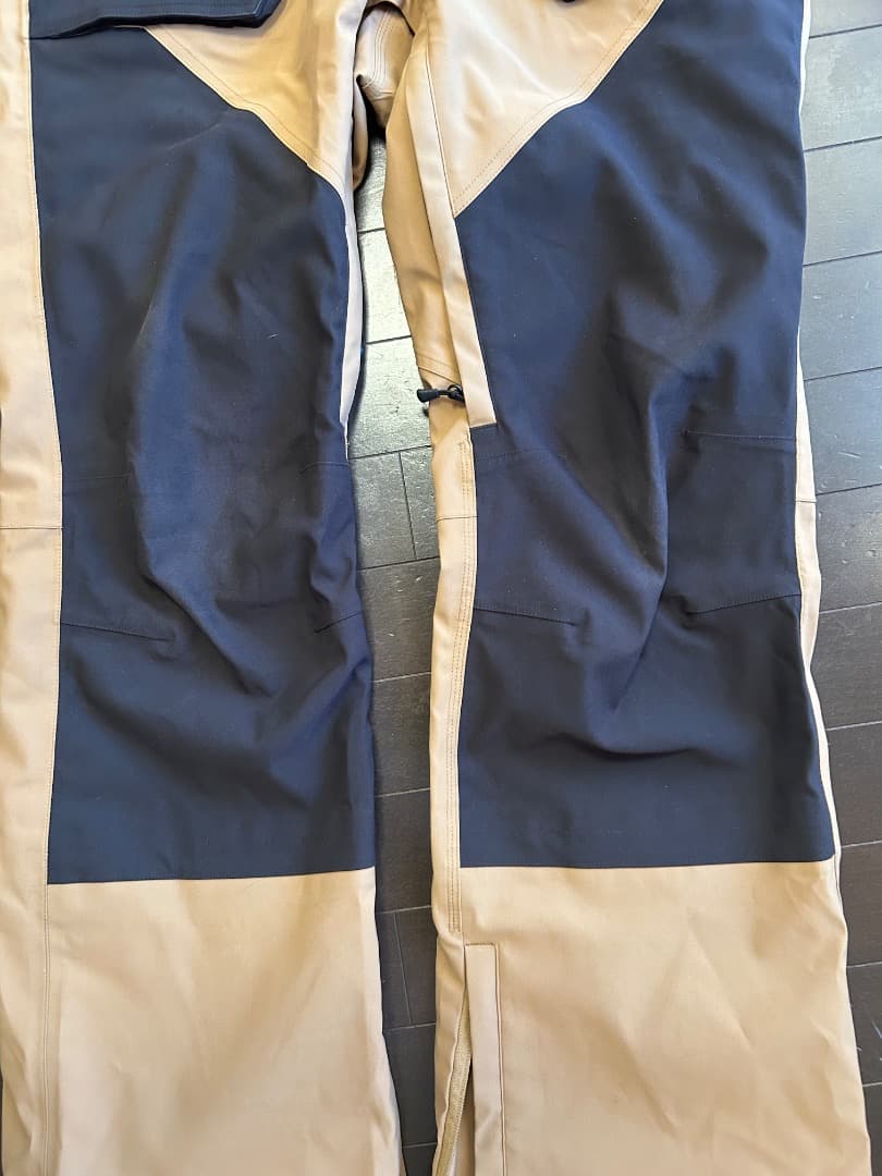 thirtytwo ビブパンツ ベージュ/黒　サイズL