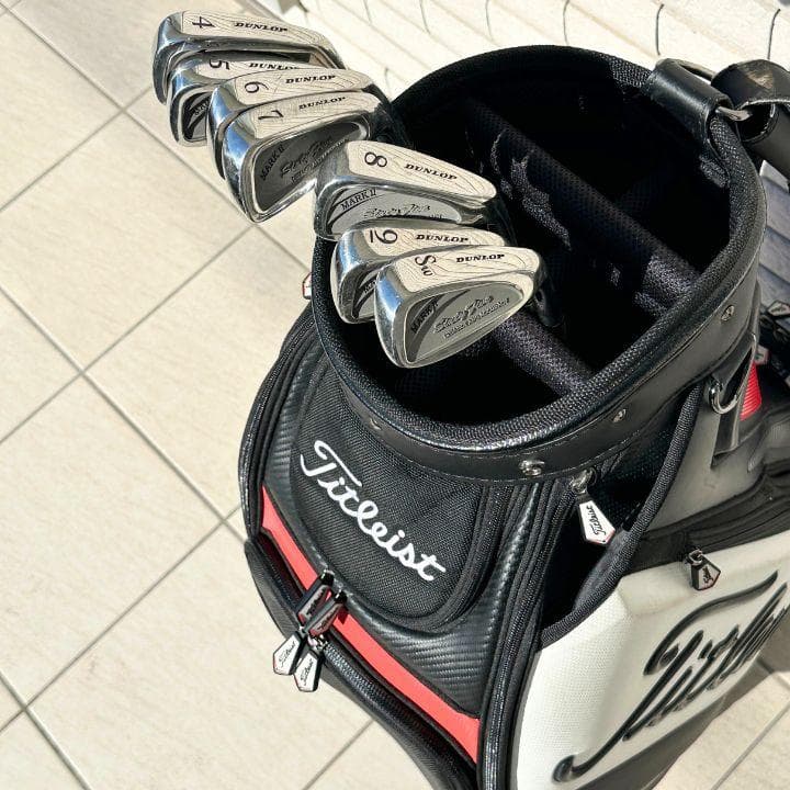 希少 限定 タイトリスト キャディバッグ スタッフバッグ ツアーモデル フード付