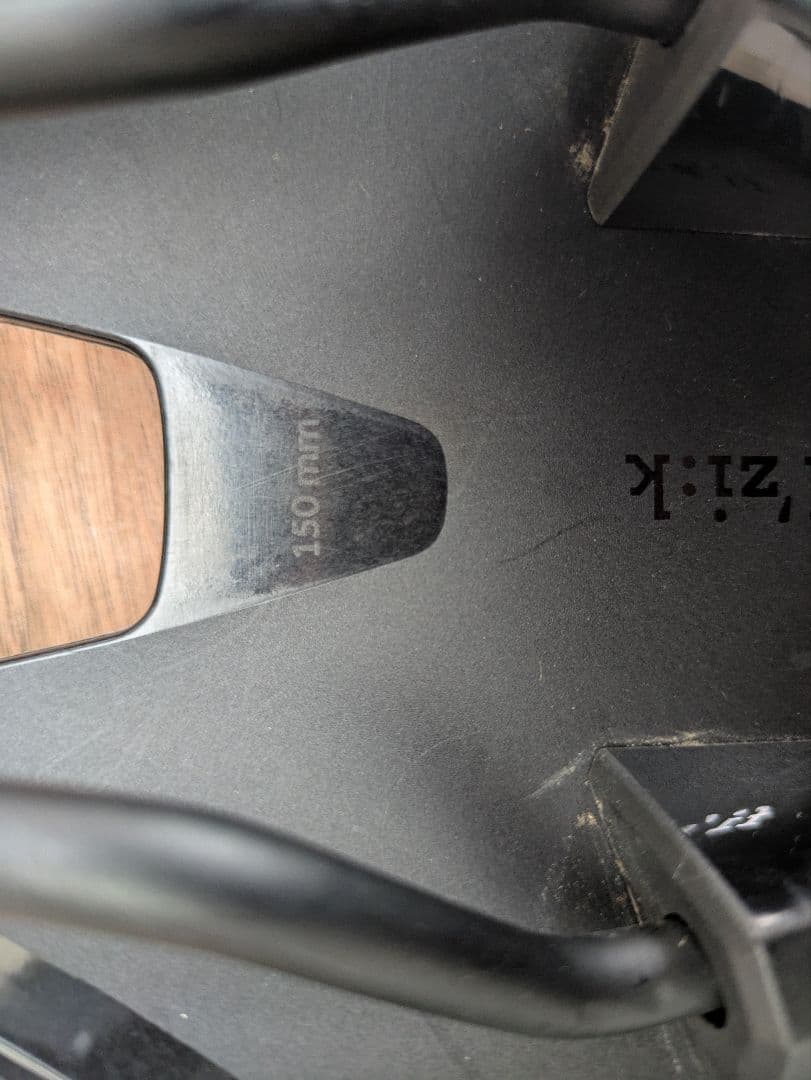 fi’zi:k フィジーク Tempo Argo R3サドル 150mm