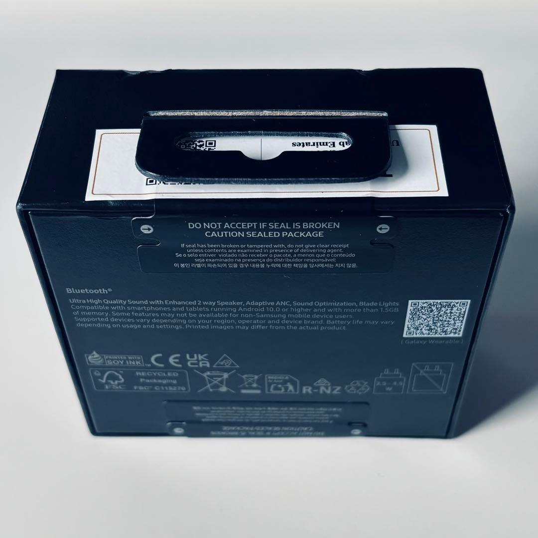 【新品】Galaxy Buds3 Pro シルバー（ケース付き）