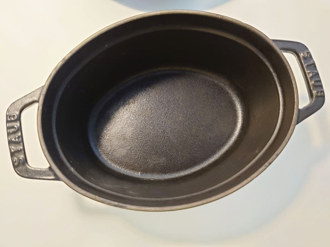 ストウブ ココット オーバル 17cm ブラック