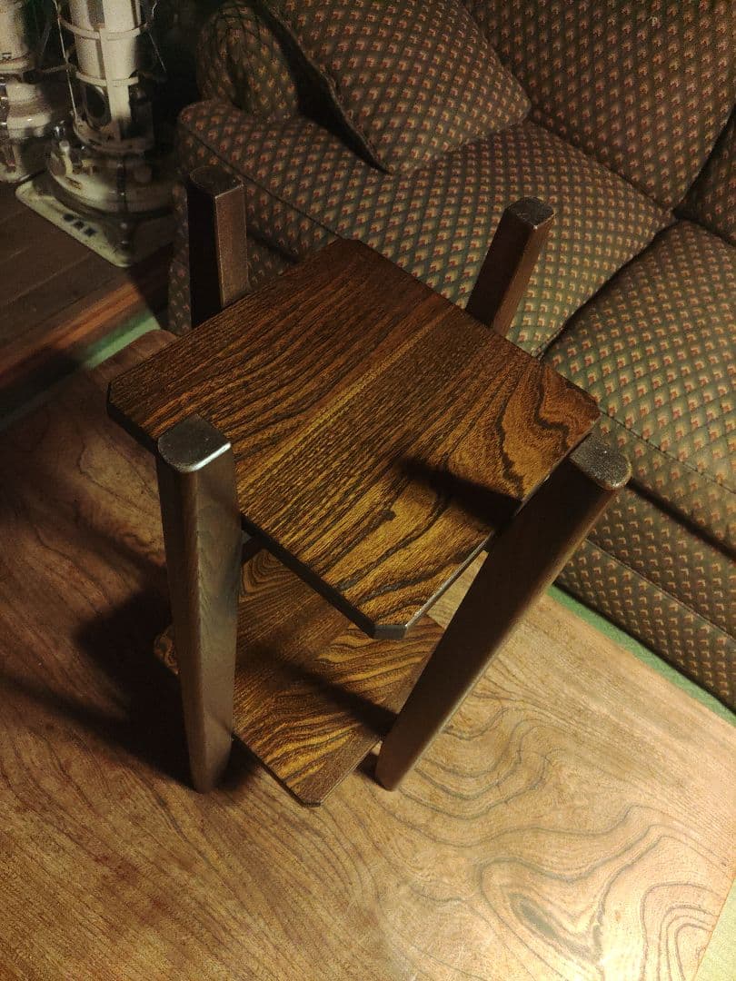 希少　ウッドラック　無垢　天然木　飾り台　飾り棚　サイドテーブル　花台　レトロ