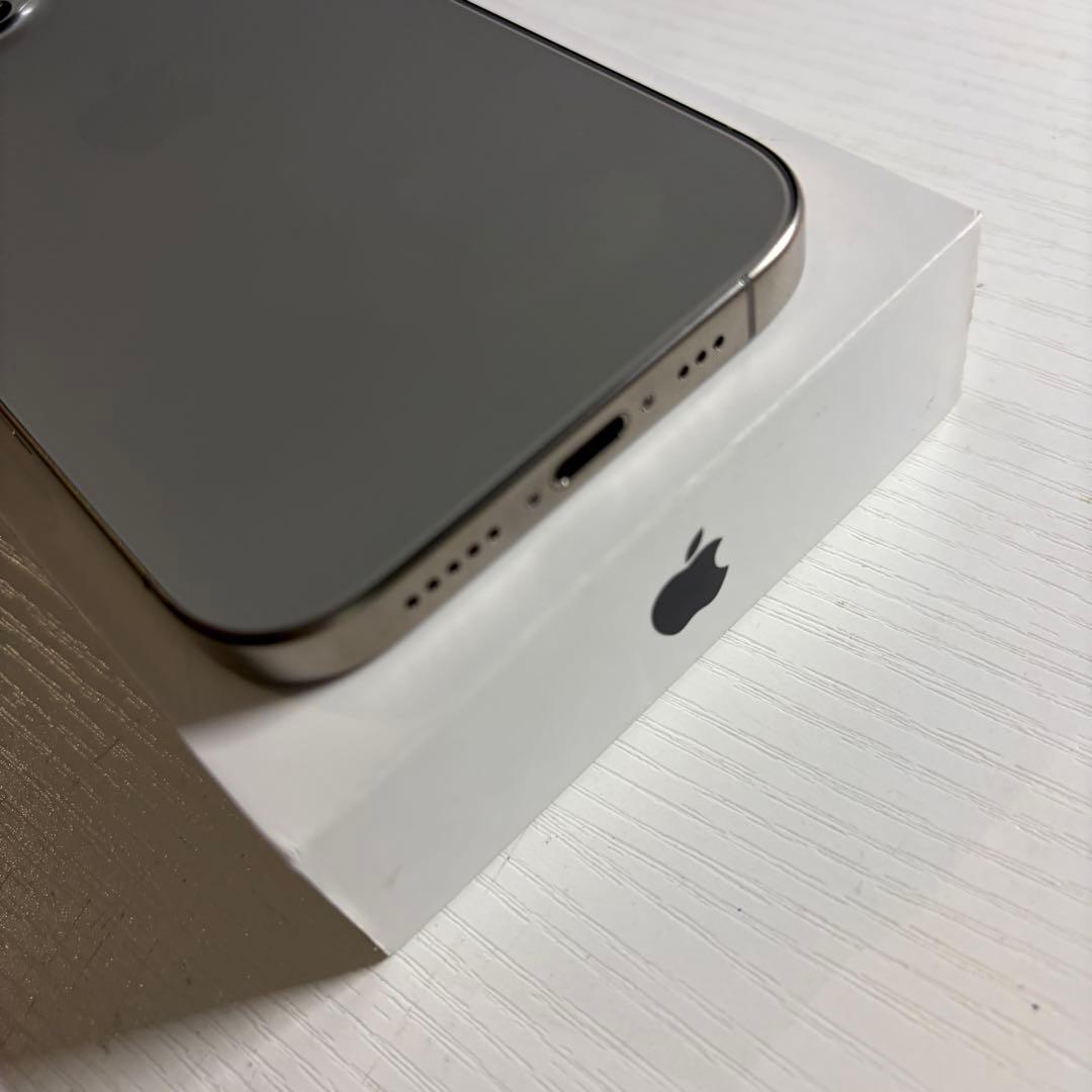 iPhone16 Pro 256GB ナチュラルチタニウム SIMフリー